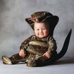 modello gratuito di costume da serpente di Capodanno per foto per bambini