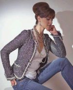 Fotografija jedne od opcija za krojenu žensku jaknu u stilu Chanel